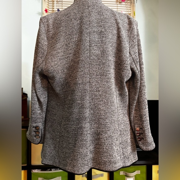 Textured Knit Blazer. Machine wash. Rayon, spandex, polyester. Nonstretch liner - Picture 11 of 11